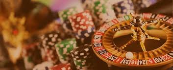 Layar pemilihan shio dengan dua belas simbol zodiak dan opsi taruhan di raja totobet